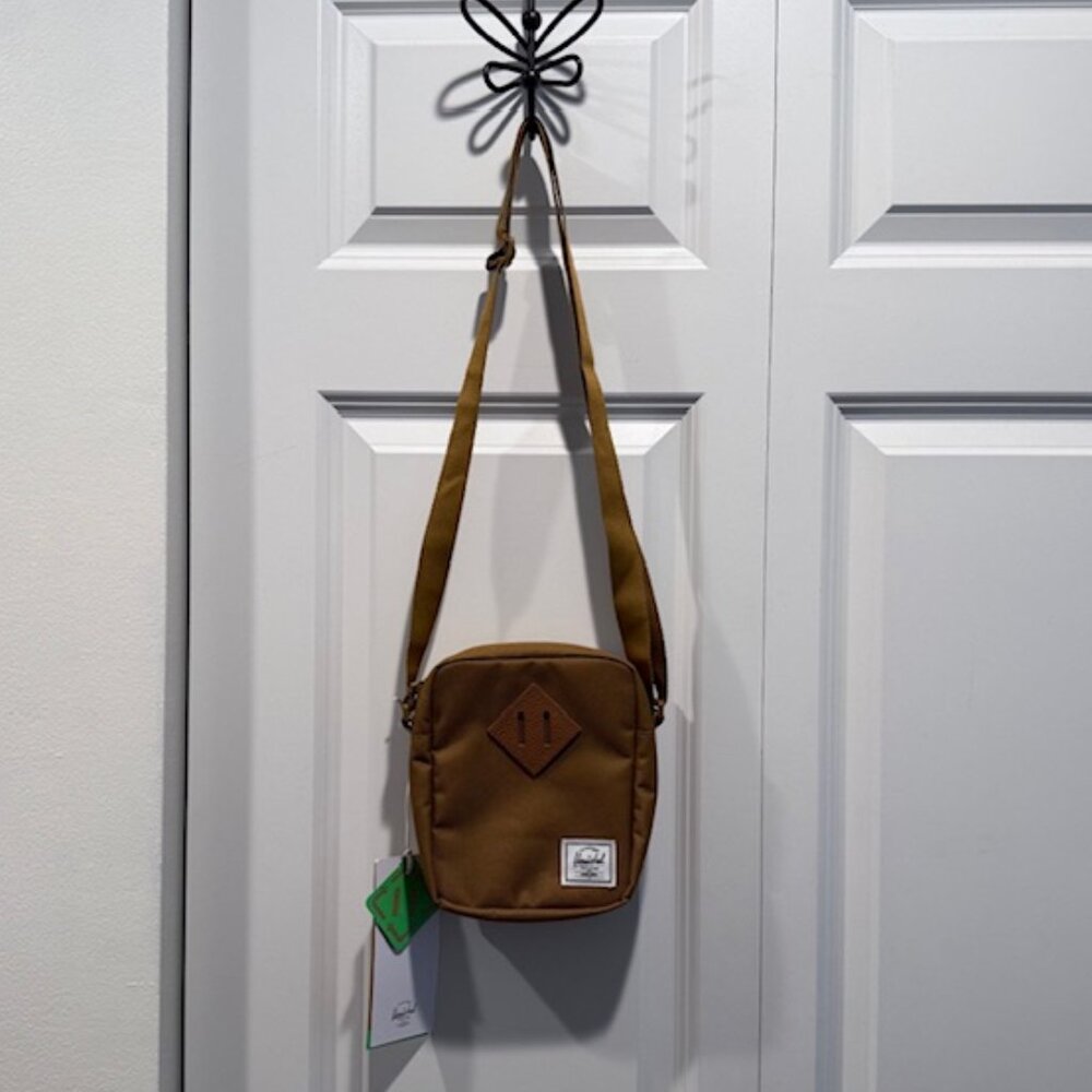 Herschel Supply Co. Heritage Crossbody Bag - Picture 2 of 5